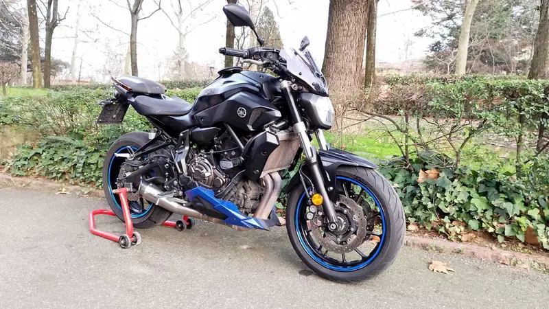 Yamaha MT-07 ABS (2014 - 16) (2)