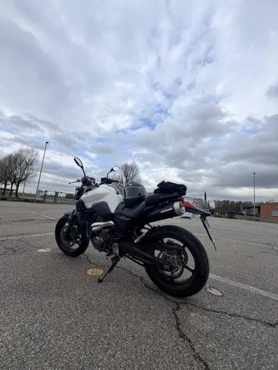 Yamaha MT-03 (2006 - 14) usata