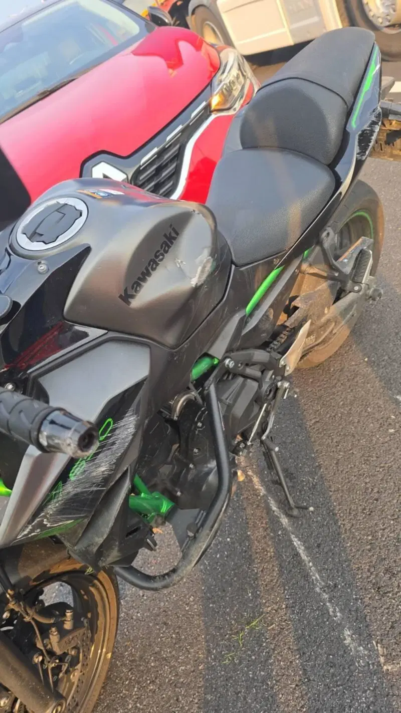 Kawasaki Z 650 (2021 - 24) (3)