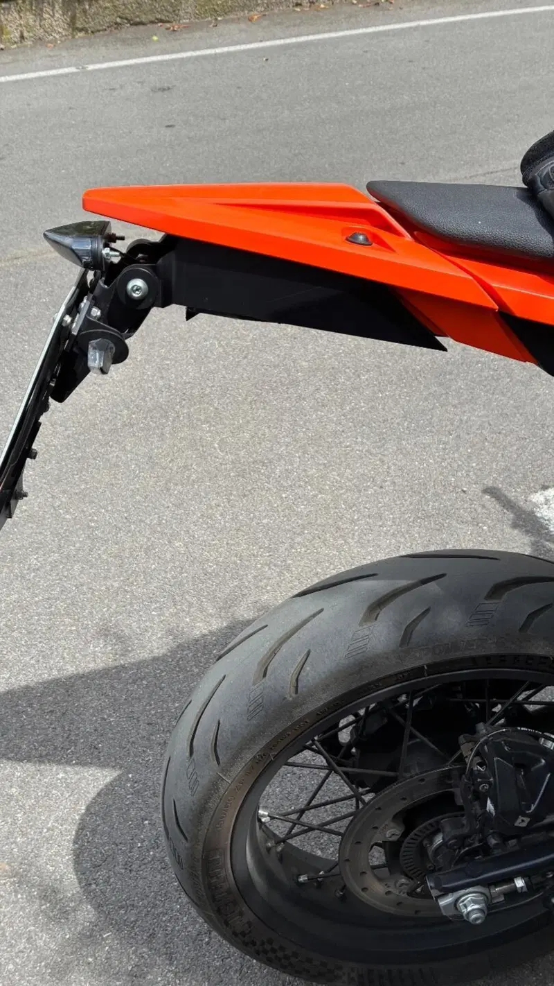 KTM 390 SMC R (2025 - 26) (4)