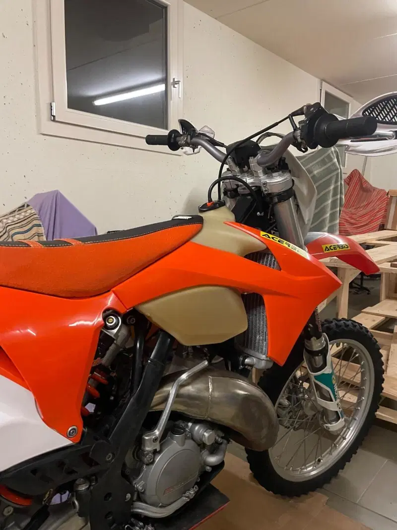 KTM 125 EXC (2012) (3)