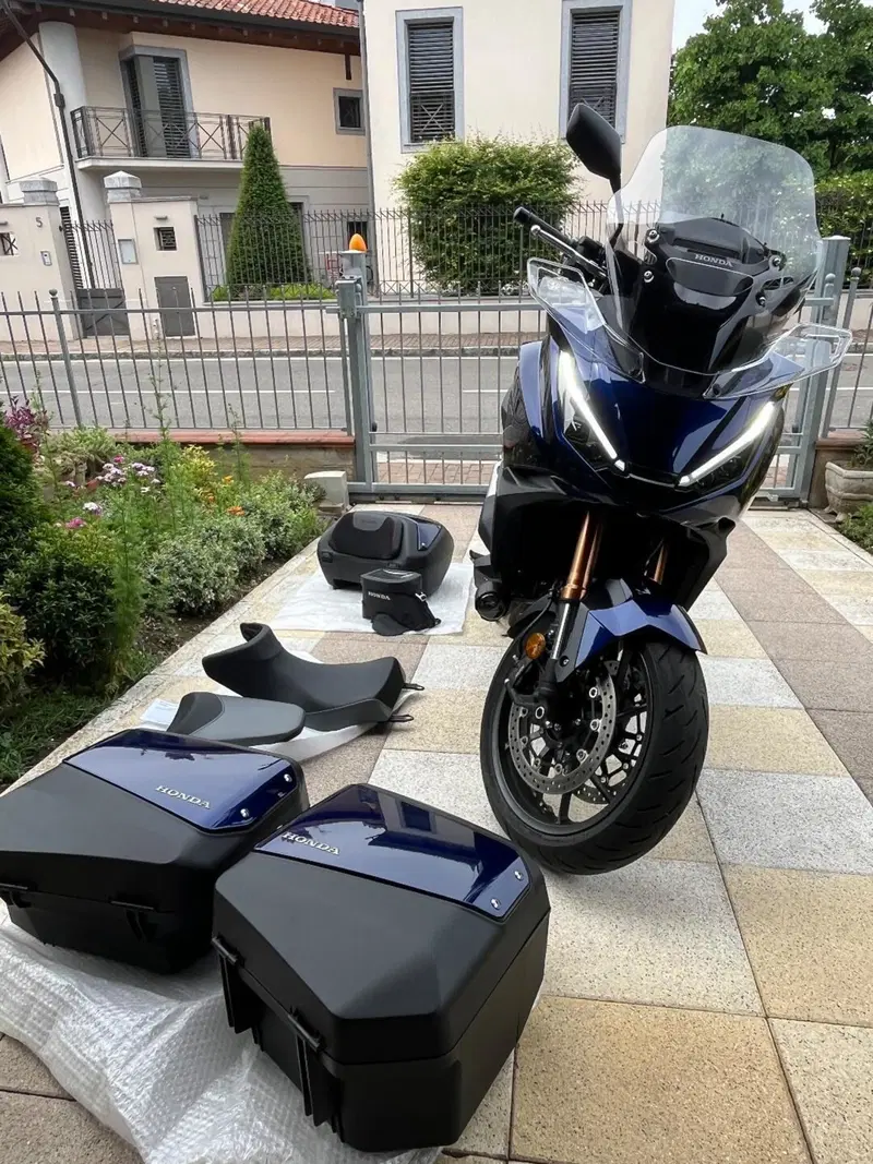Honda NT 1100 DCT Electronic Suspension (2025 - 26)