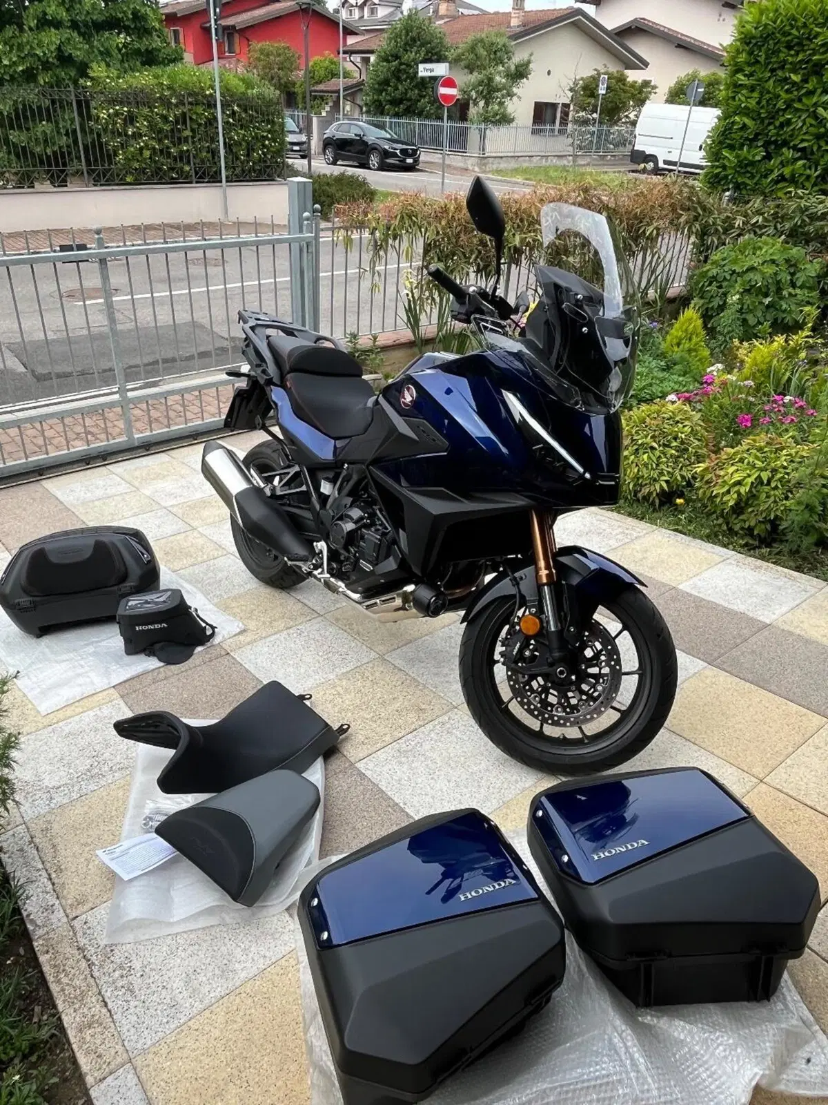 Honda NT 1100 DCT Electronic Suspension (2025 - 26) (2)