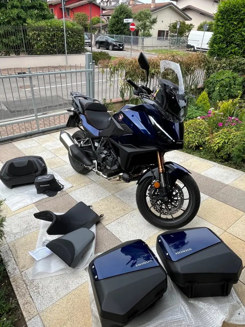 Honda NT 1100 DCT Electronic Suspension (2025 - 26) (2)
