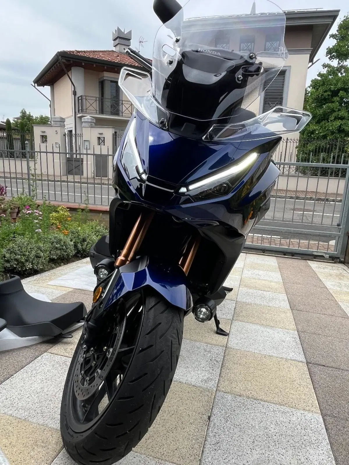 Honda NT 1100 DCT Electronic Suspension (2025 - 26) (6)