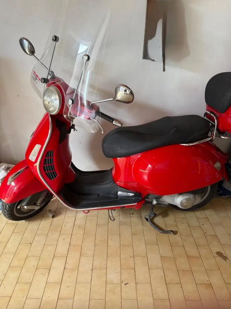 Vespa GTS 250 i.e.