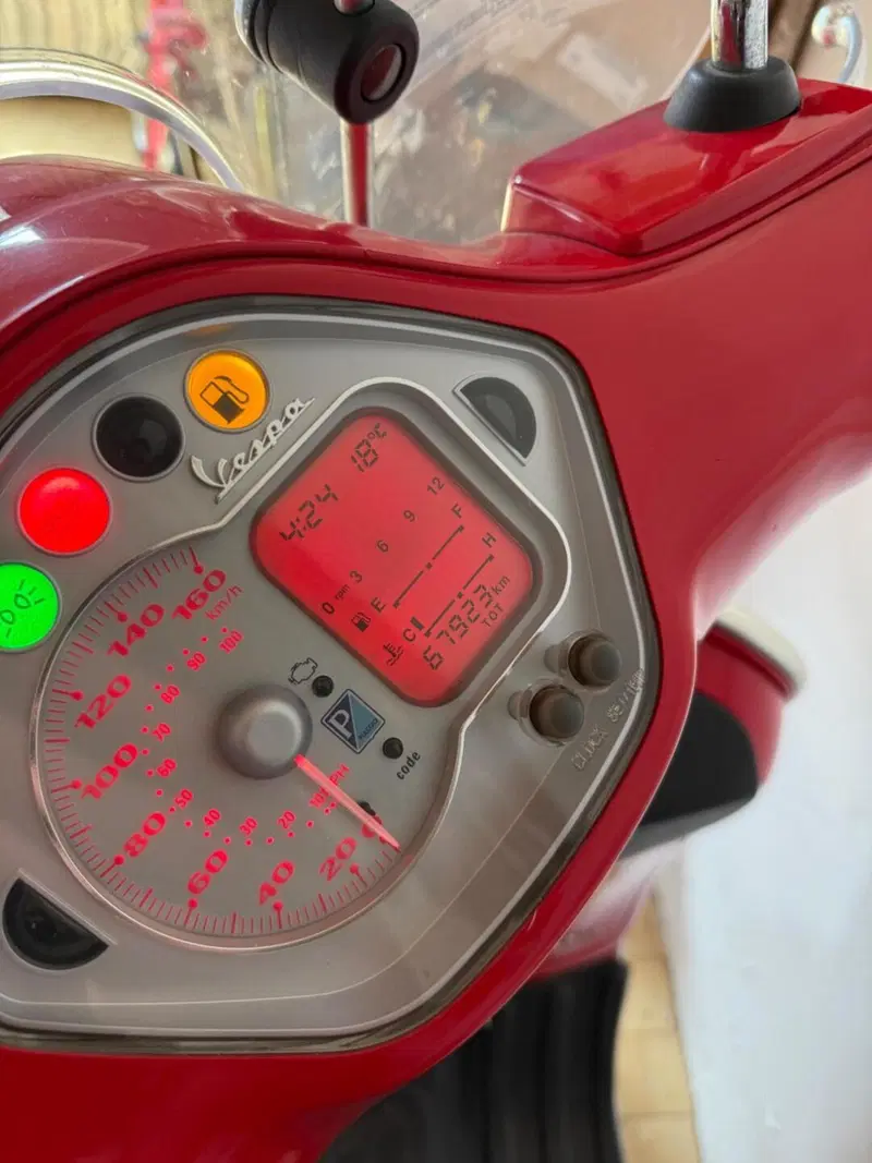 Vespa GTS 250 i.e. (4)