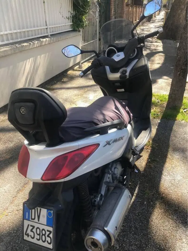 Yamaha X-Max 250 (2010 - 13) (6)