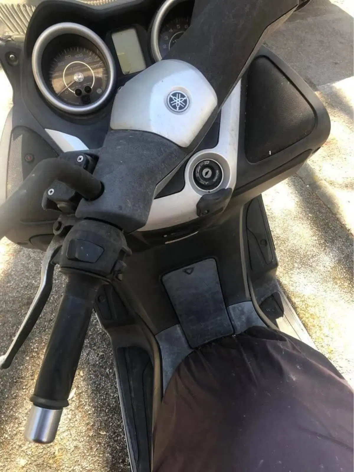 Yamaha X-Max 250 (2010 - 13) (10)
