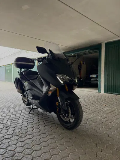Yamaha T-Max 530 SX (2017 - 19) usata