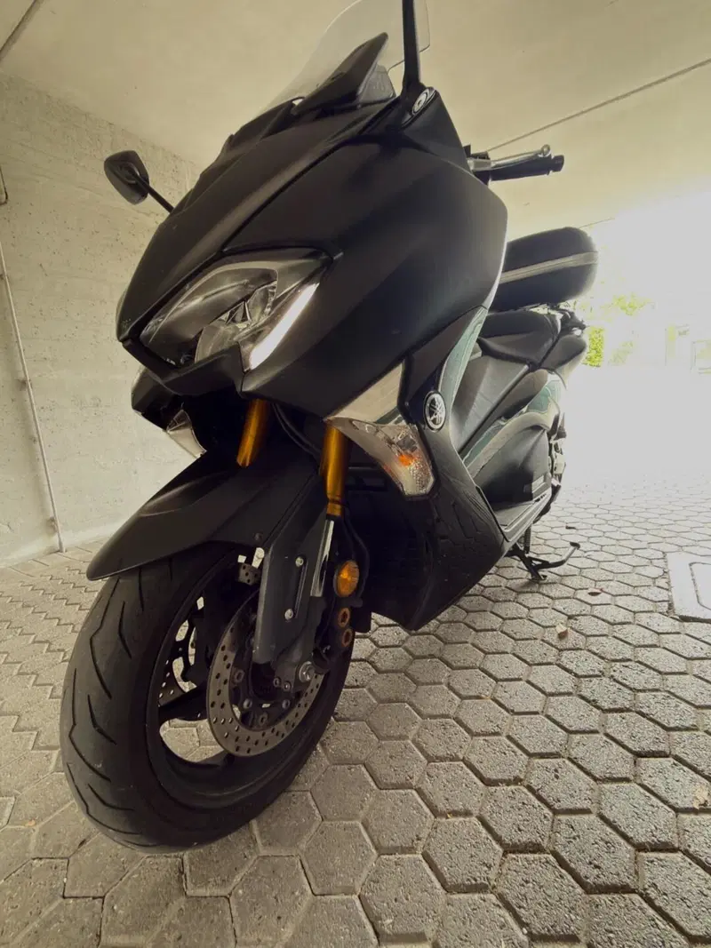 Yamaha T-Max 530 SX (2017 - 19) (4)