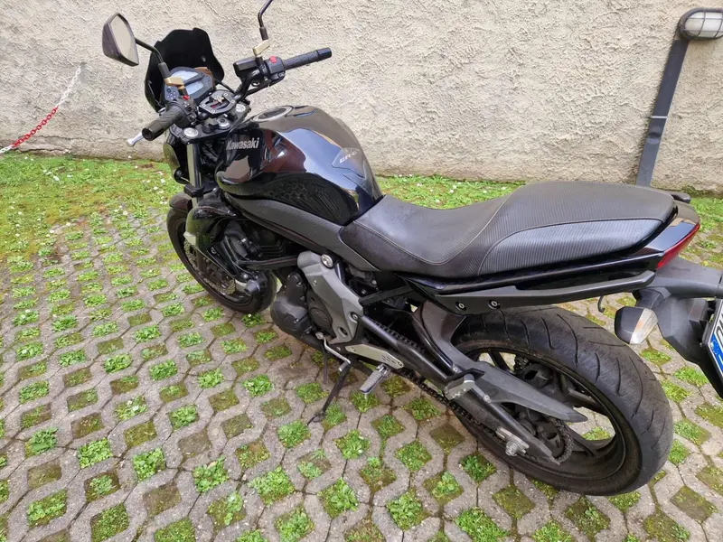 Kawasaki ER-6N (2009 - 11) (4)