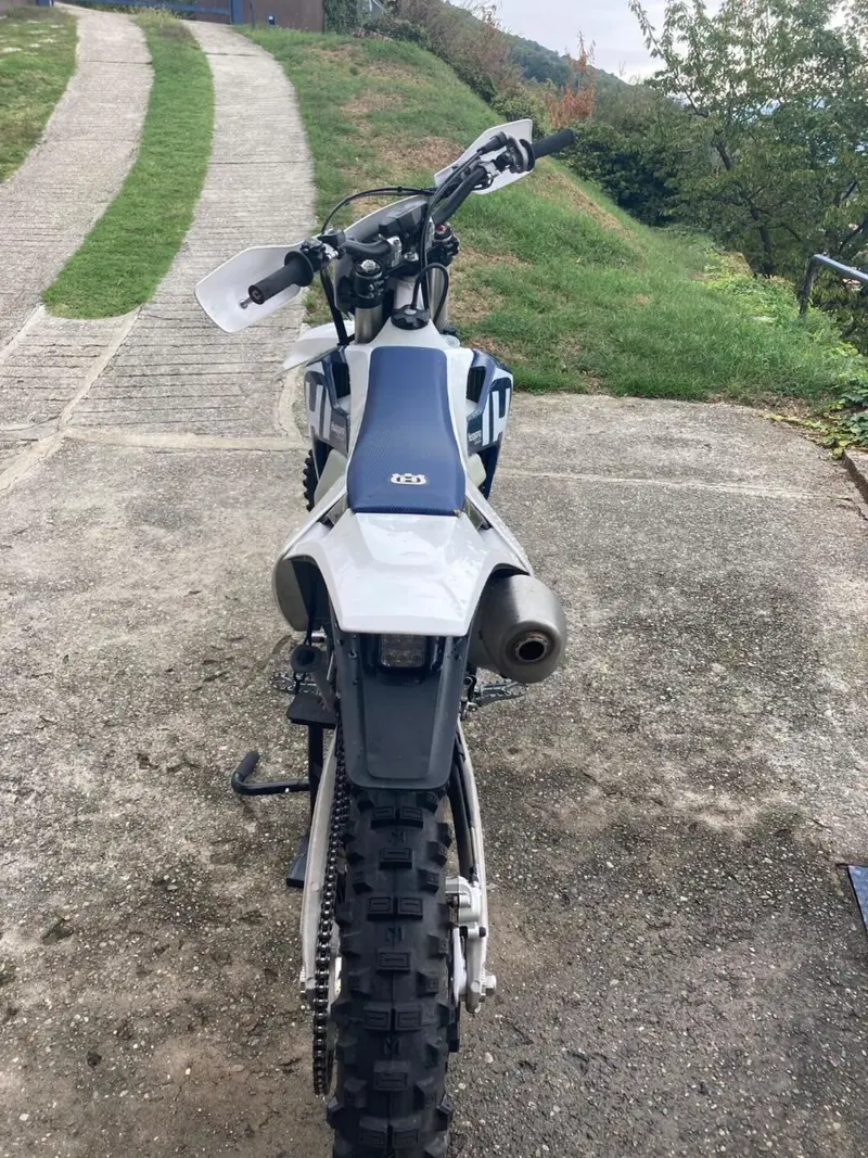 Husqvarna FE 250 (2018) (2)