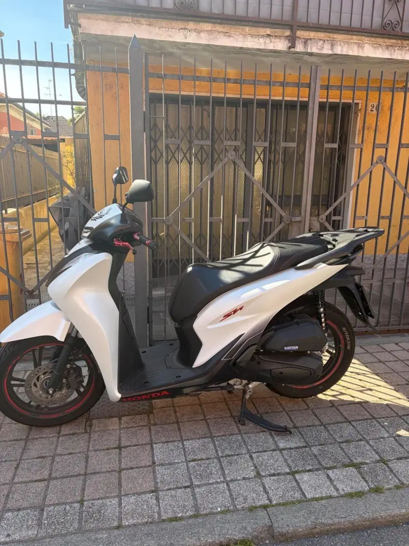 Honda SH 125i Sport (2024 - 25) (2)