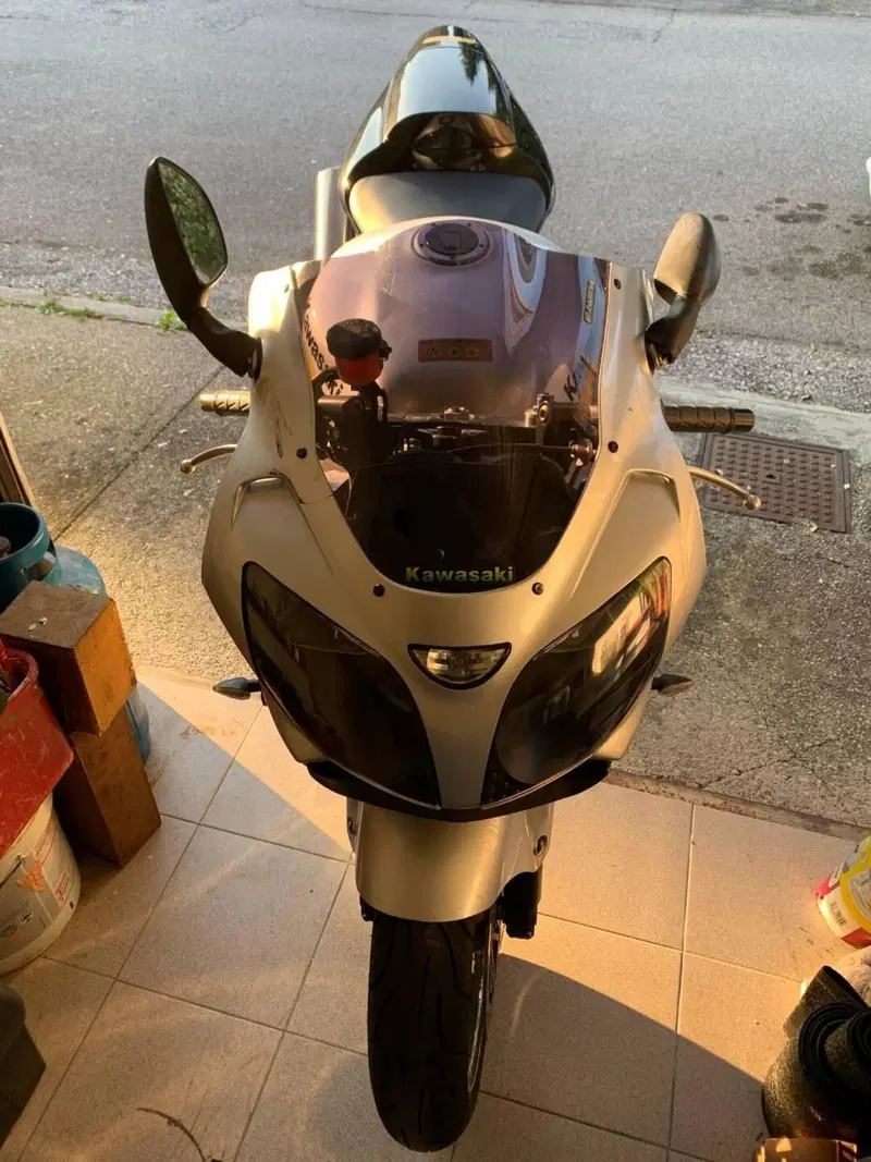 Kawasaki Ninja 900 ZX-9R (2002 - 05) (2)