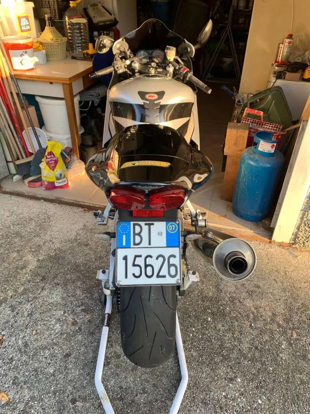 Kawasaki Ninja 900 ZX-9R (2002 - 05) (3)