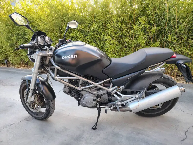 Ducati Monster 620 Dark (2003 - 06) (2)