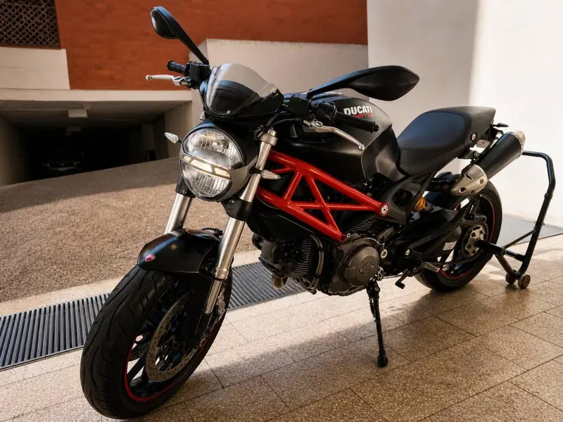 Ducati Monster 796 (2010 - 13) (2)