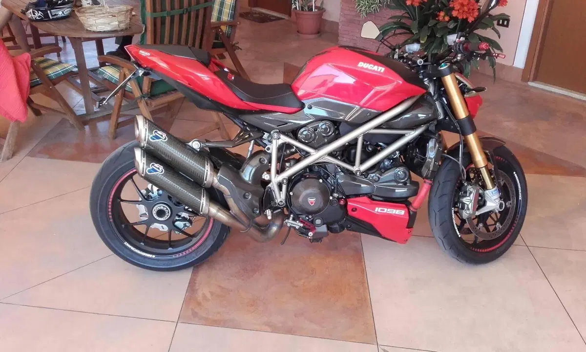 Ducati Streetfighter S (2009 - 14) (4)