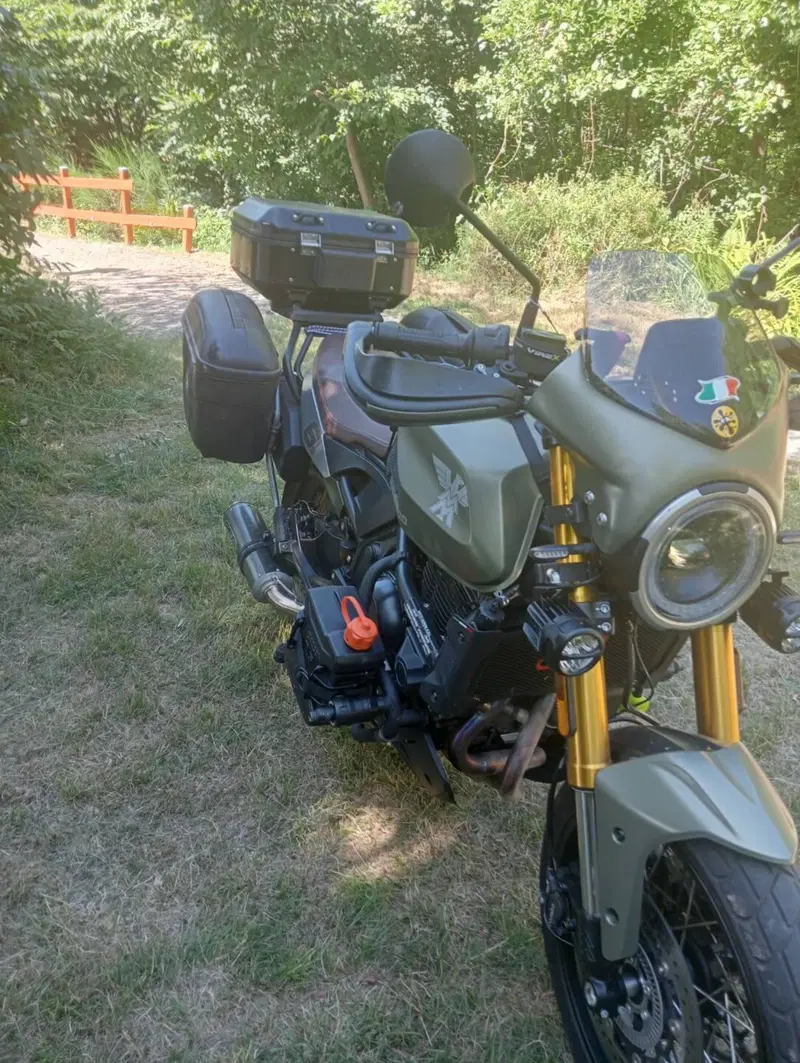 Moto Morini SEIEMMEZZO SCR (2022 - 26) (2)