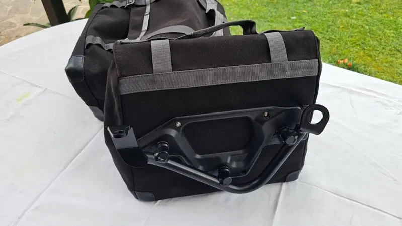 BMW SET DI 2 BARSA LATERALE SX e DX - R NINE T /Pu (3)