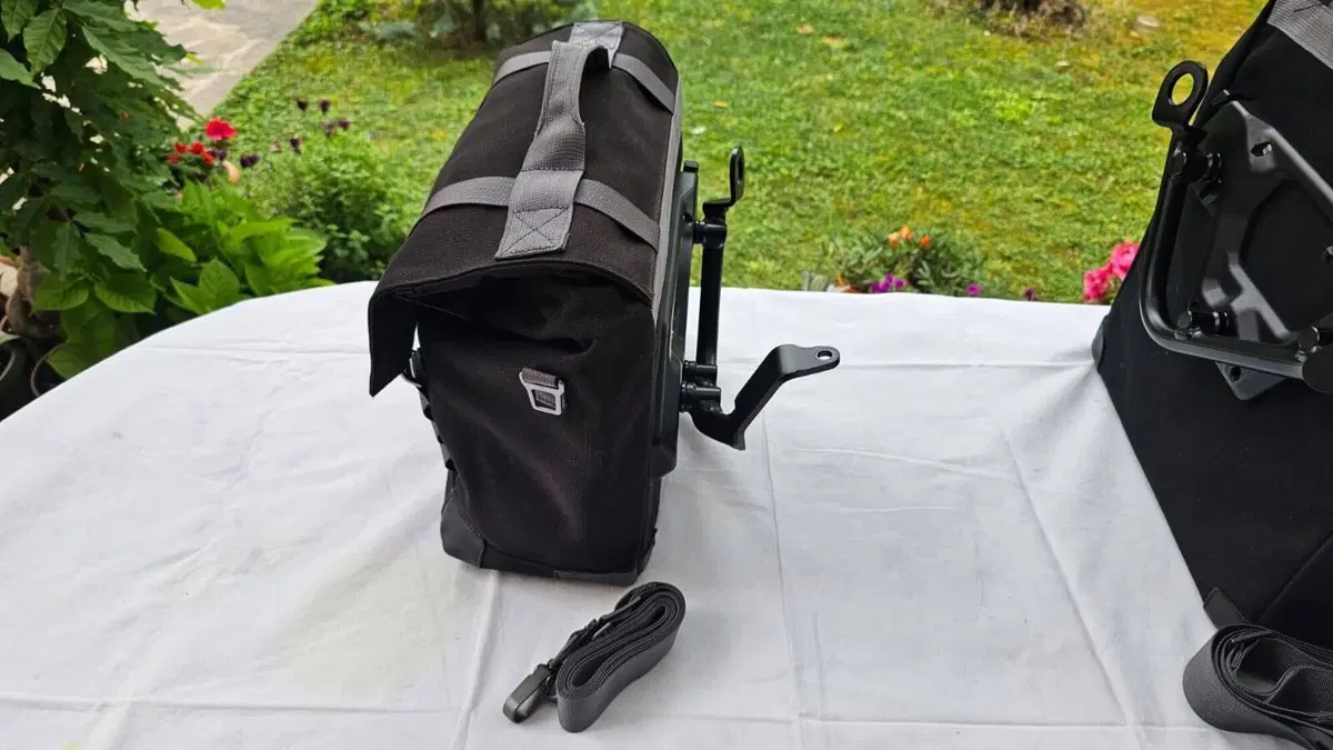BMW SET DI 2 BARSA LATERALE SX e DX - R NINE T /Pu (9)