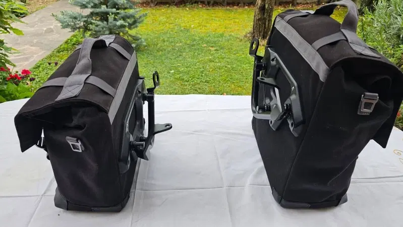 BMW SET DI 2 BARSA LATERALE SX e DX - R NINE T /Pu (11)