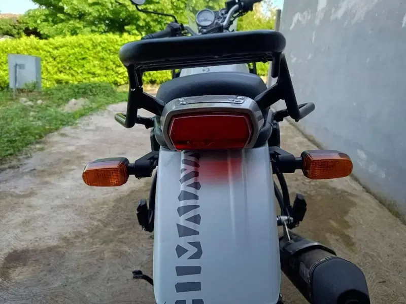 Royal Enfield Himalayan 411 (2017 - 20) (8)