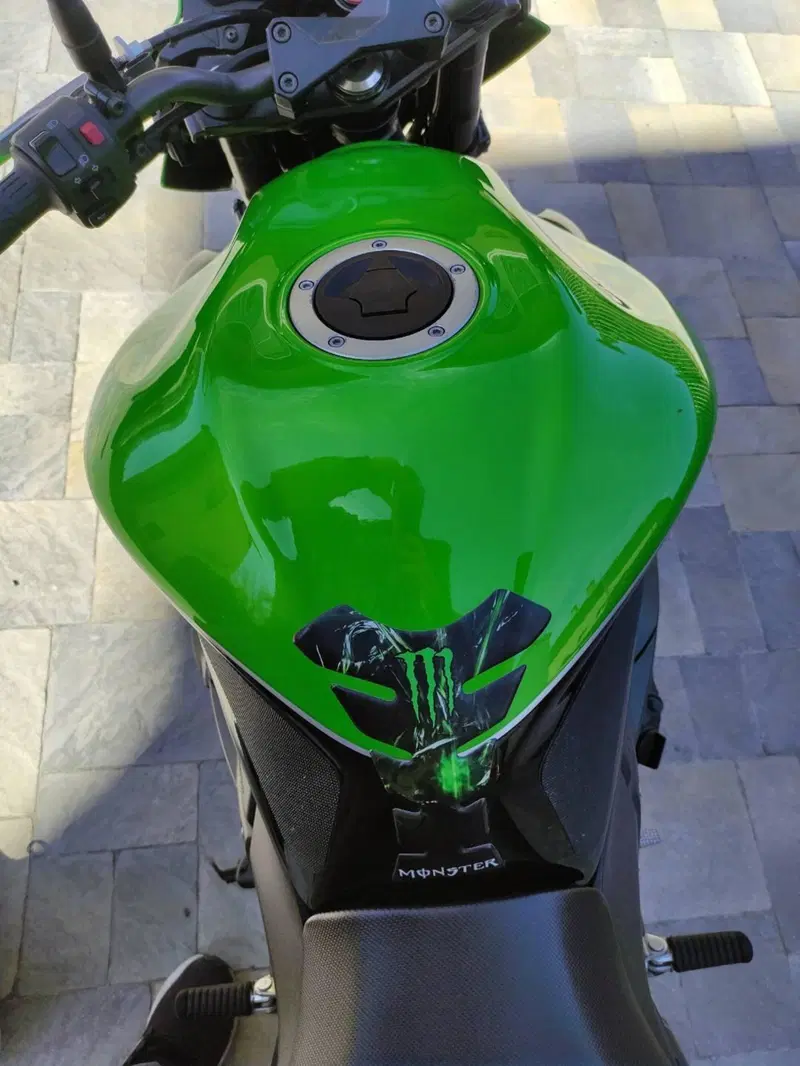 Kawasaki Z 750 (2007 - 14) (7)