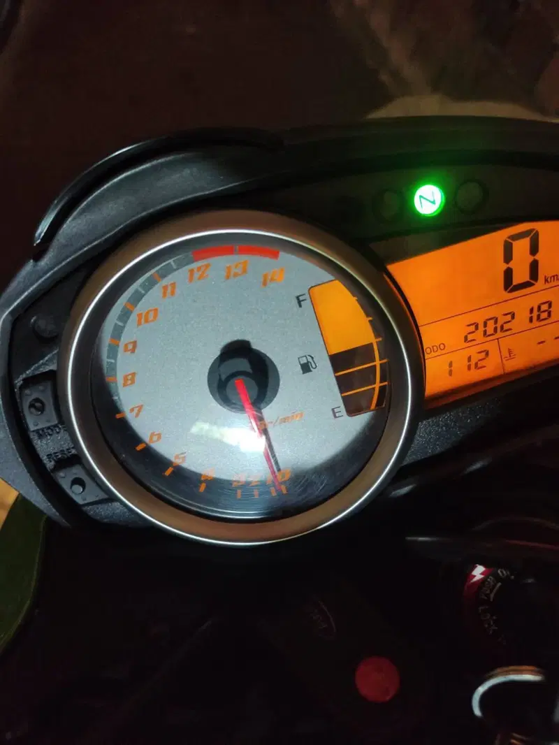 Kawasaki Z 750 (2007 - 14) (3)
