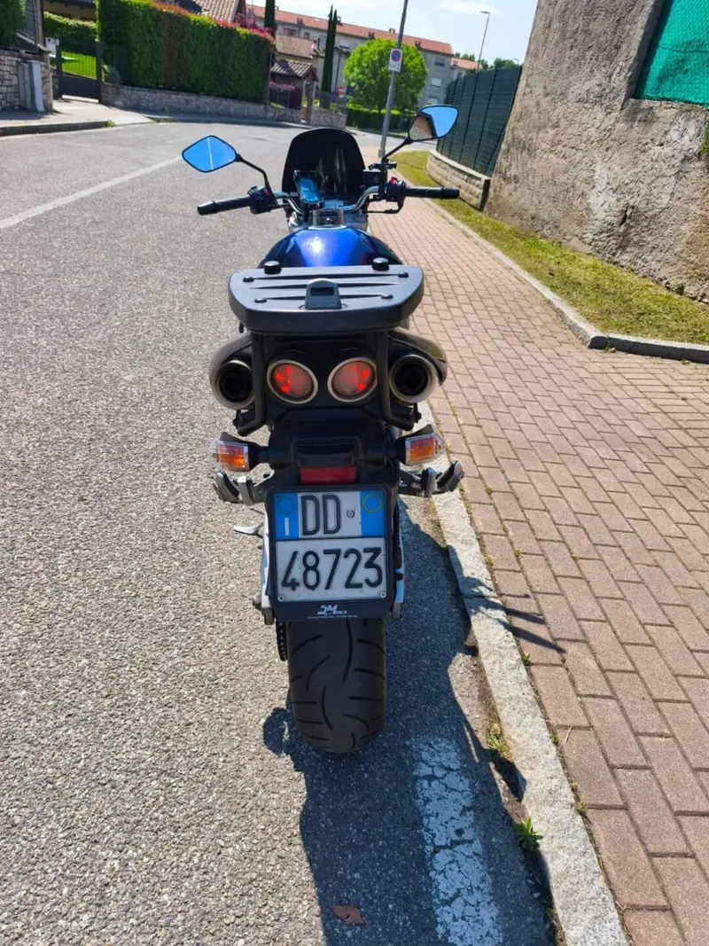 Suzuki GSR 600 (2006 - 11) (4)