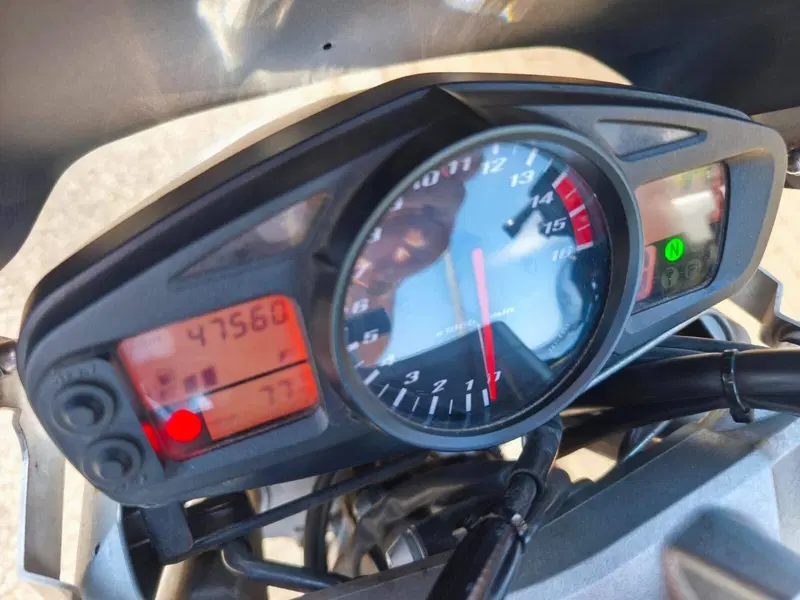Suzuki GSR 600 (2006 - 11) (5)