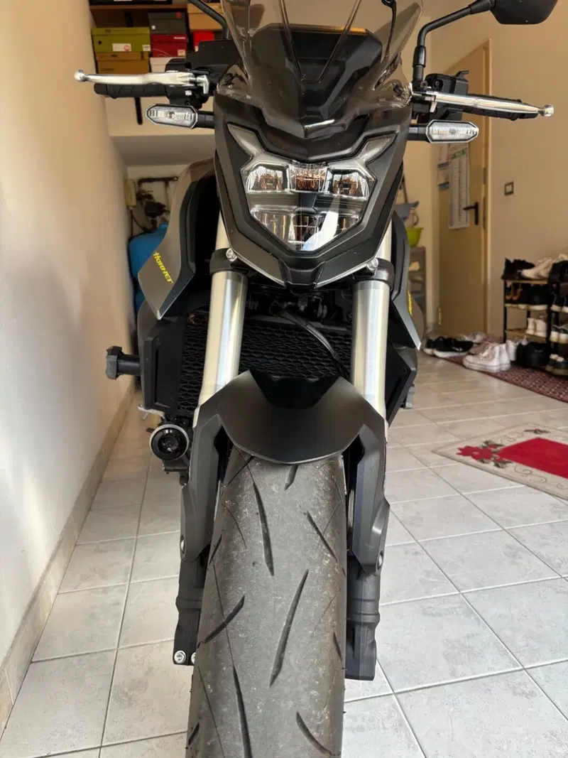 Honda CB 750 Hornet (2023 - 24) (5)