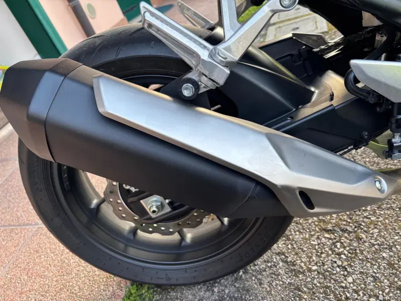 Honda CB 750 Hornet (2023 - 24) (8)
