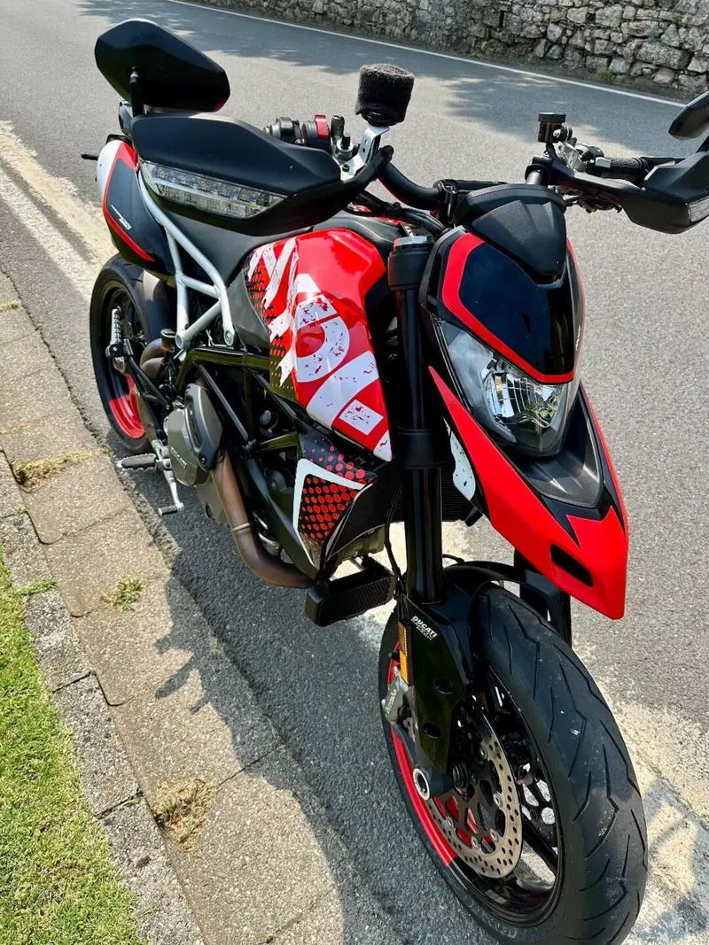 Ducati Hypermotard 950 RVE (2022 - 25)