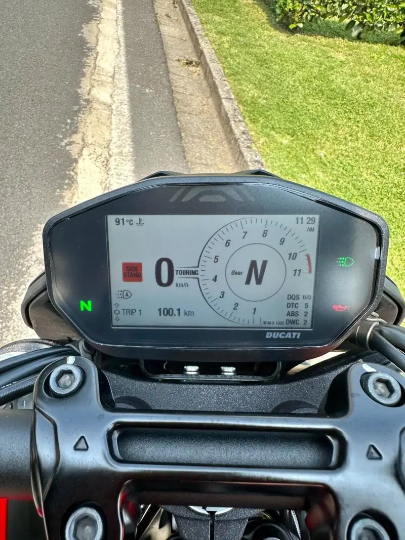 Ducati Hypermotard 950 RVE (2022 - 25) (5)