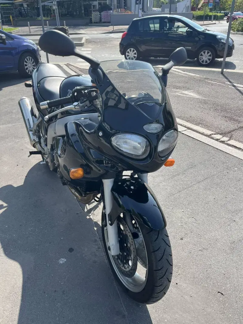 Triumph Sprint RS