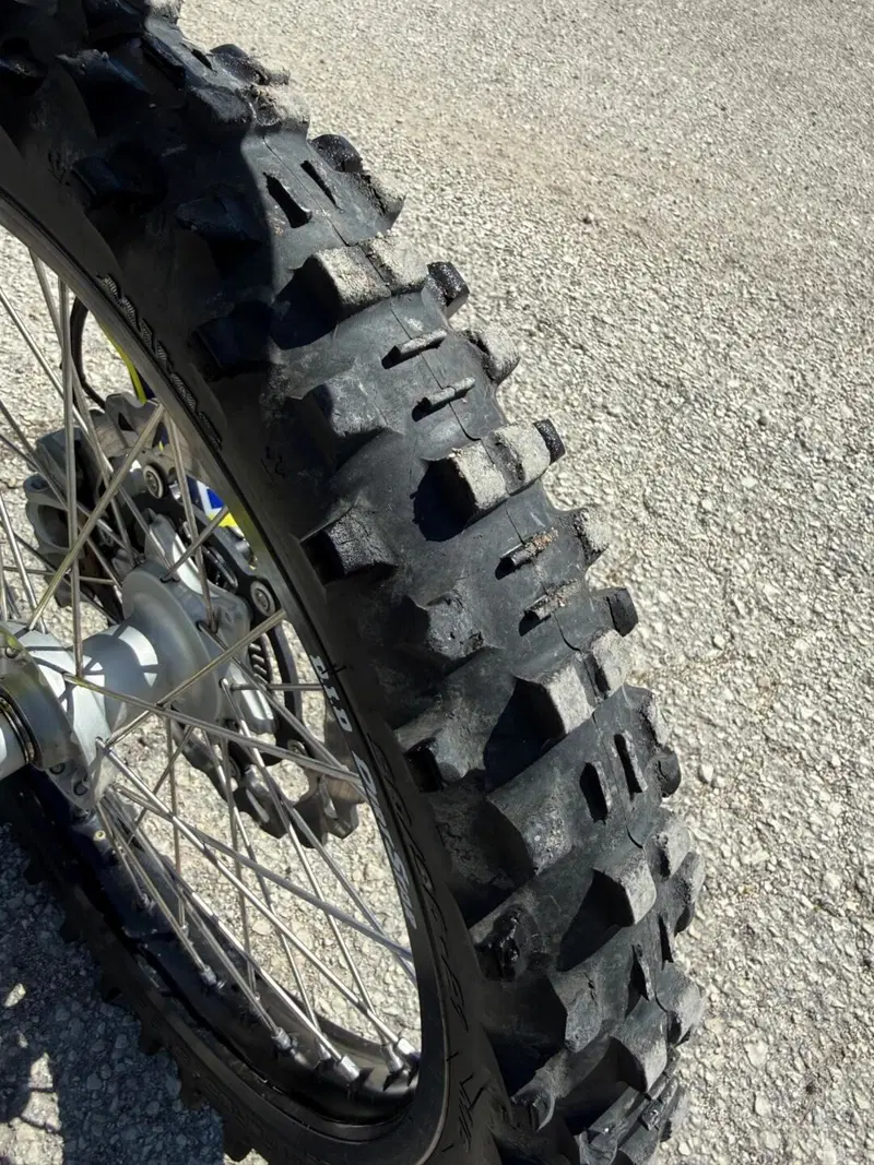 Husqvarna 701 Enduro (2023 - 25) (4)