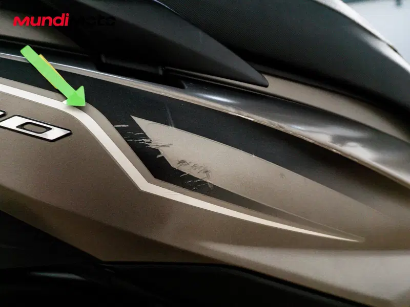 Kawasaki J 300 ABS (2014 - 16) (21)