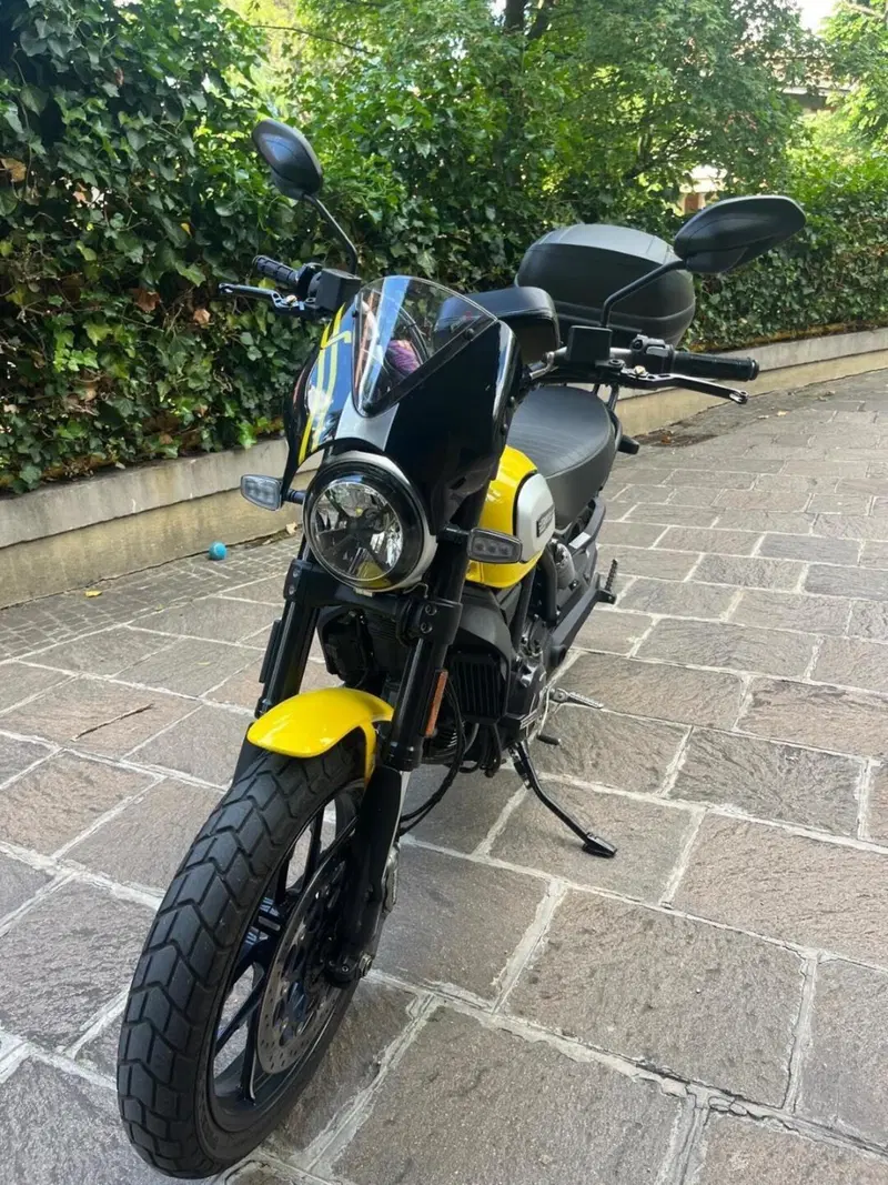 Ducati Scrambler 800 Icon Dark (2021 - 22) (2)