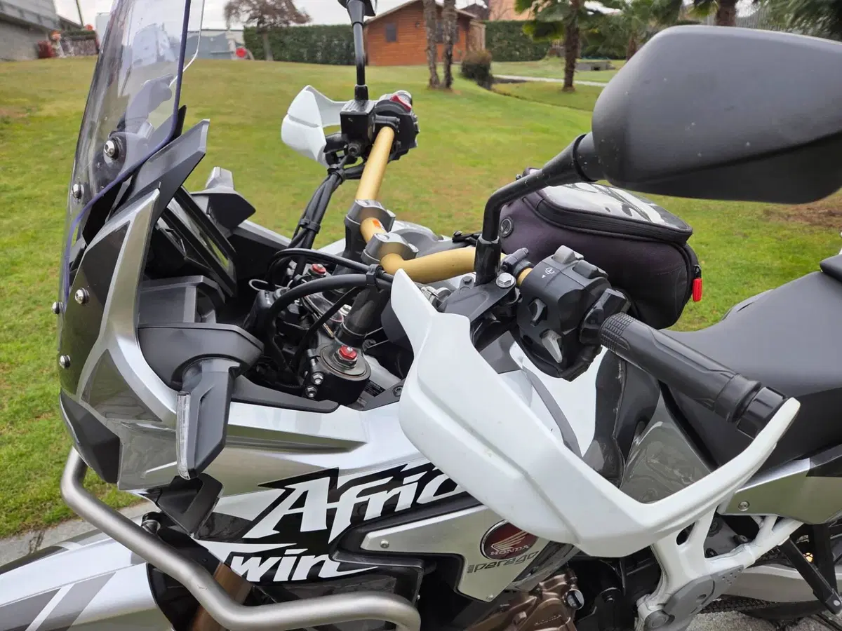 Honda Africa Twin CRF 1000L DCT (2018 - 19) (9)