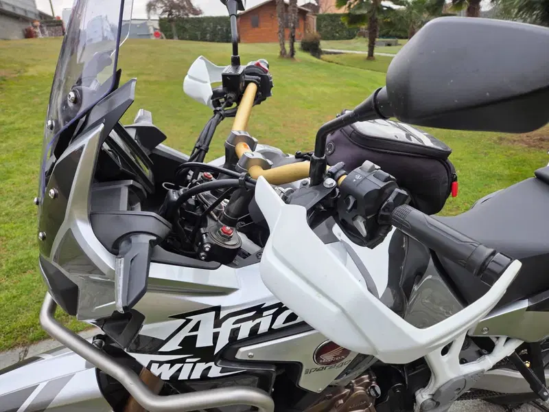 Honda Africa Twin CRF 1000L DCT (2018 - 19) (9)