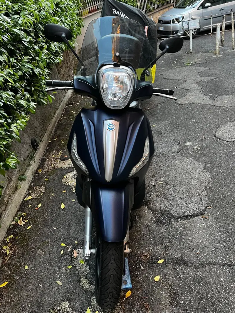 Piaggio Beverly 300 S i.e. ABS-ASR (2016 - 20) (2)