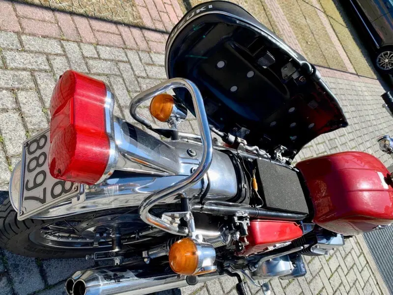 Suzuki GT 380 (10)