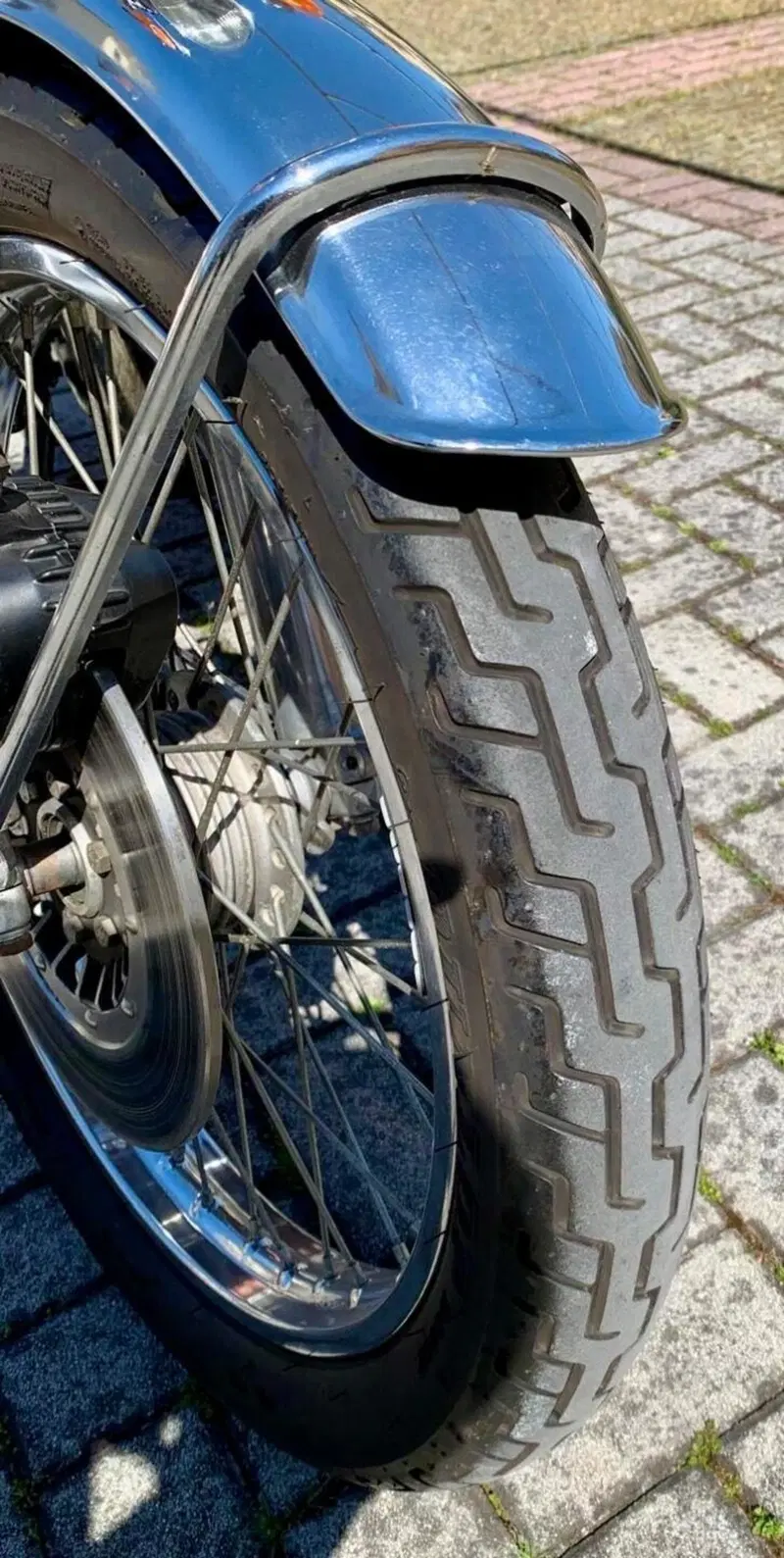 Suzuki GT 380 (13)