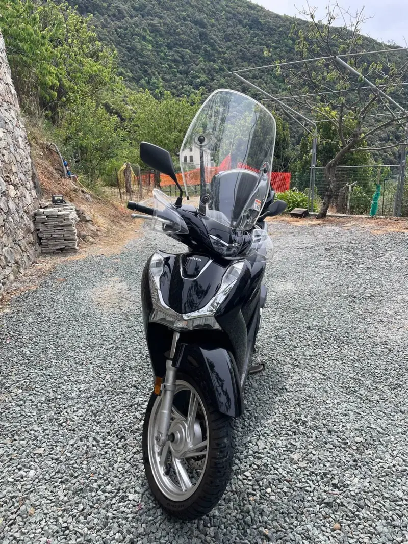 Honda SH 125i (2020 - 23) (4)