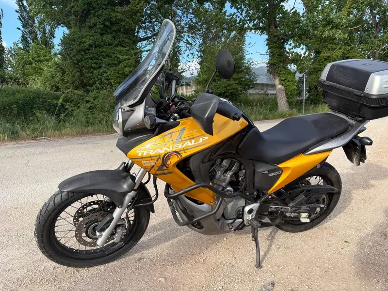 Honda Transalp XL 700 V ABS (2007 - 2013) (2)