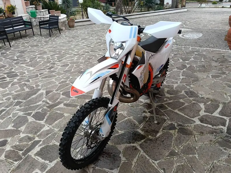 KTM 250 EXC TBI Six Days (2024) (3)