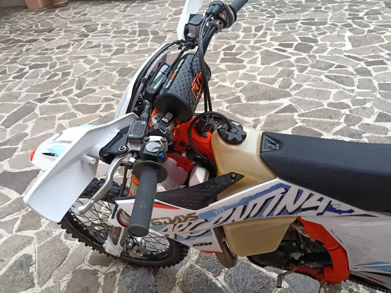KTM 250 EXC TBI Six Days (2024) (7)