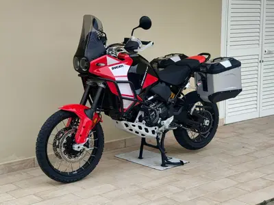Ducati DesertX Discovery (2025) usata